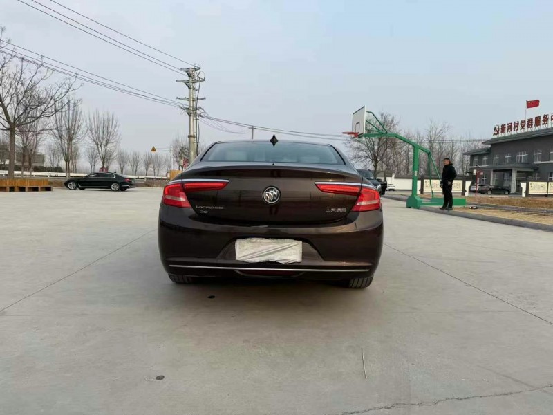 徐州17年别克君越9