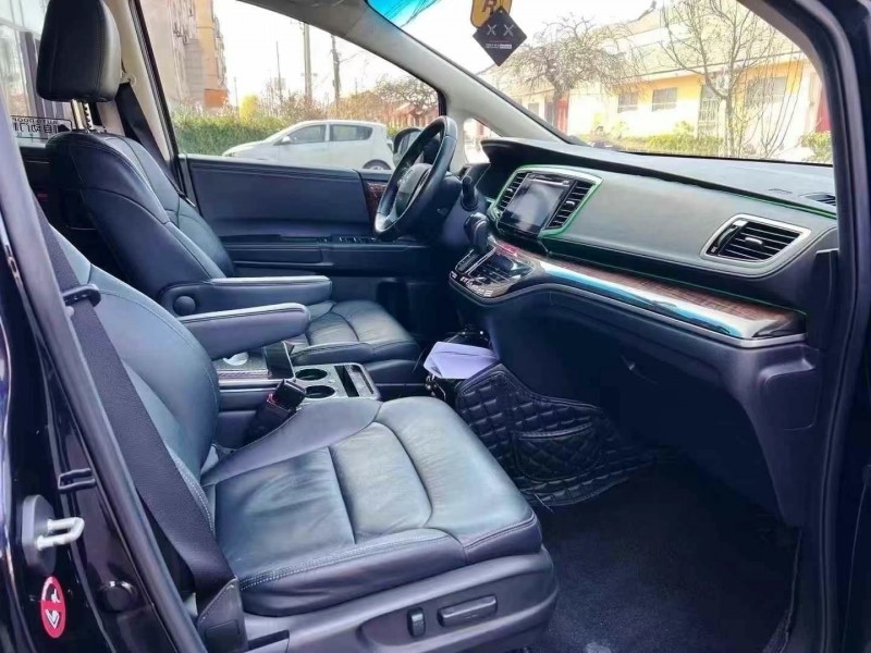 济宁16年本田奥德赛4