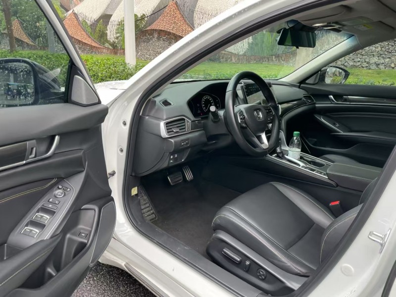 广州23年本田雅阁6