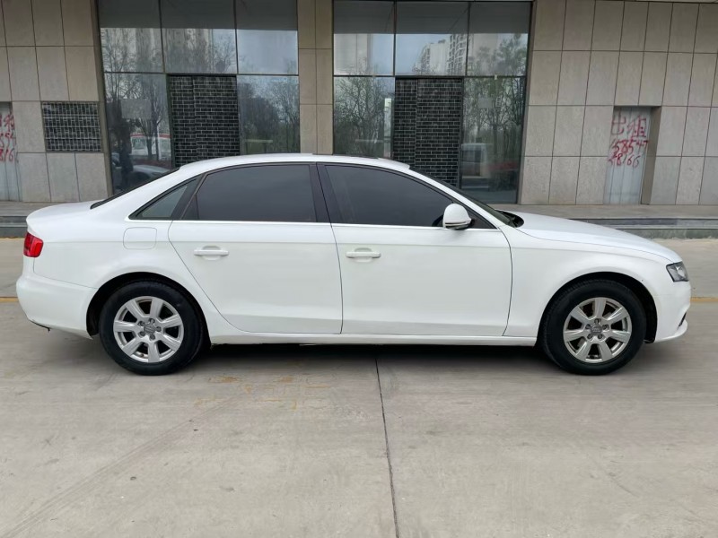 济宁12年奥迪A4L8