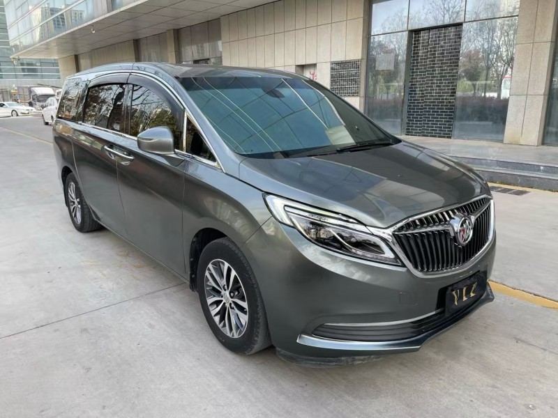 济宁19年别克GL82