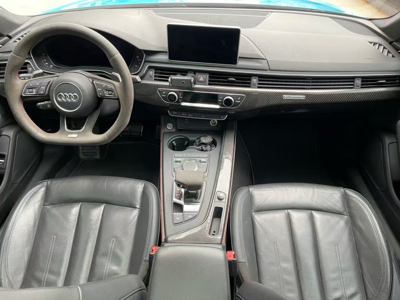 济宁19年奥迪A54