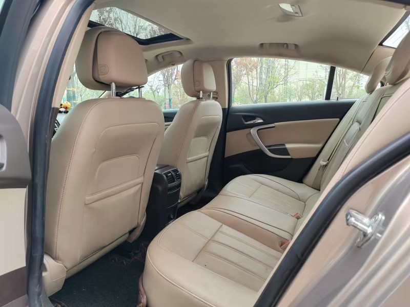 济宁14年别克君威6