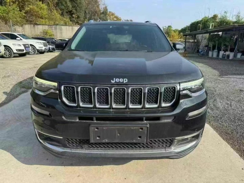 武漢21年Jeep指揮官1