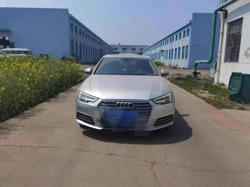 徐州17年奥迪A4L1