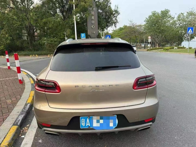 廣州15年保時捷Macan9