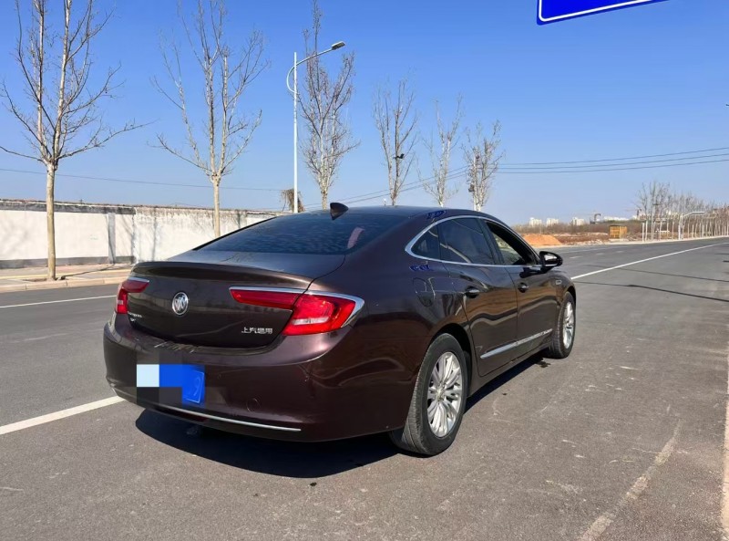 济宁17年别克君越7