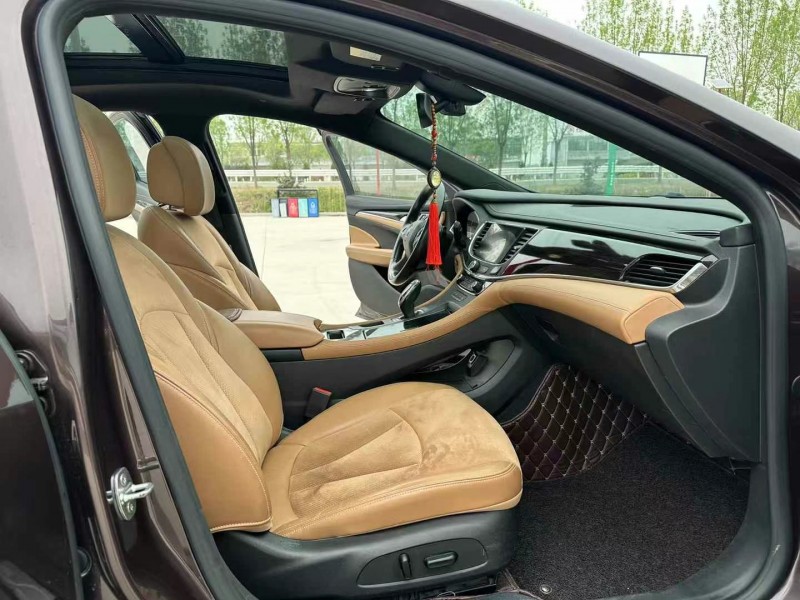 徐州17年别克君越5