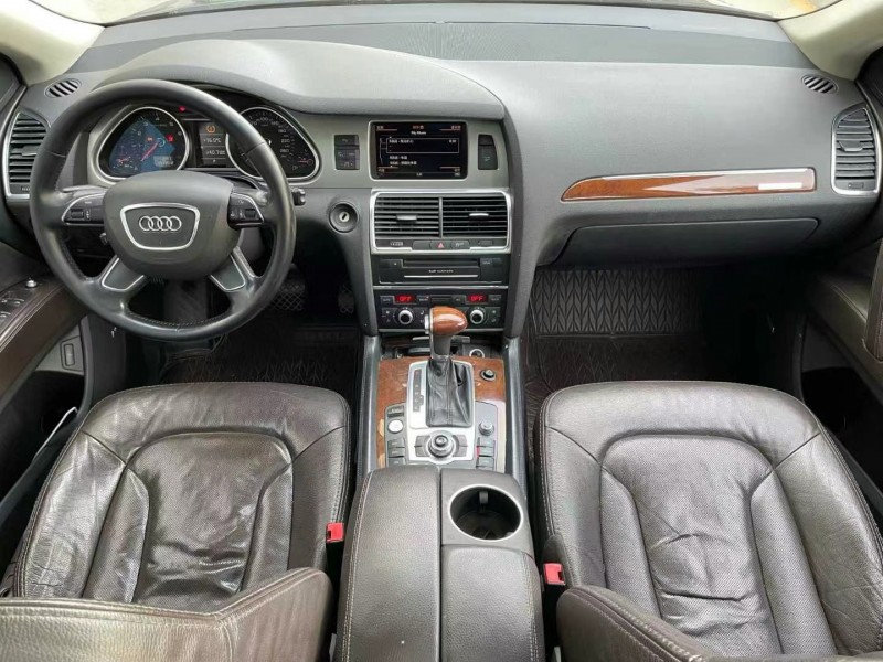 东营13年奥迪Q74