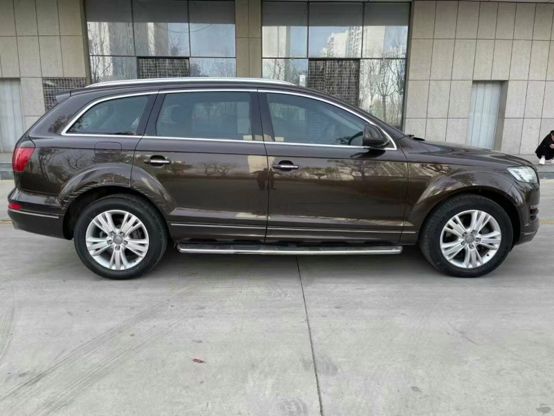 东营13年奥迪Q78