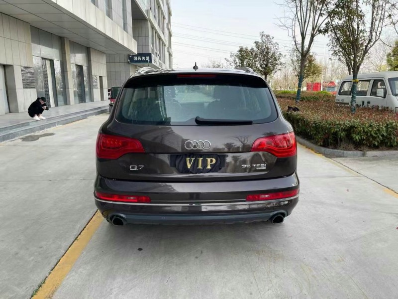 东营13年奥迪Q79