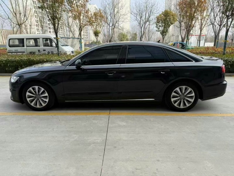 濟寧16年奧迪A6L8