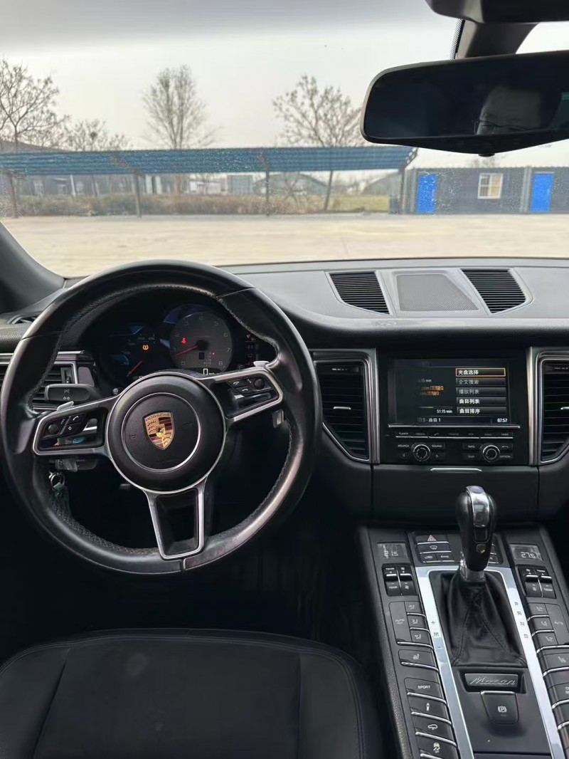 濟寧16年保時捷Macan6