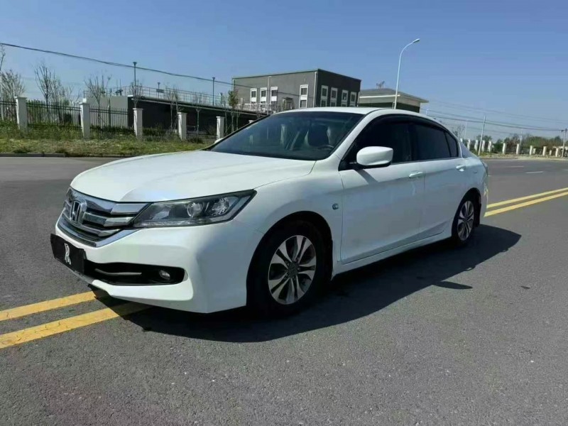 徐州15年本田雅阁3