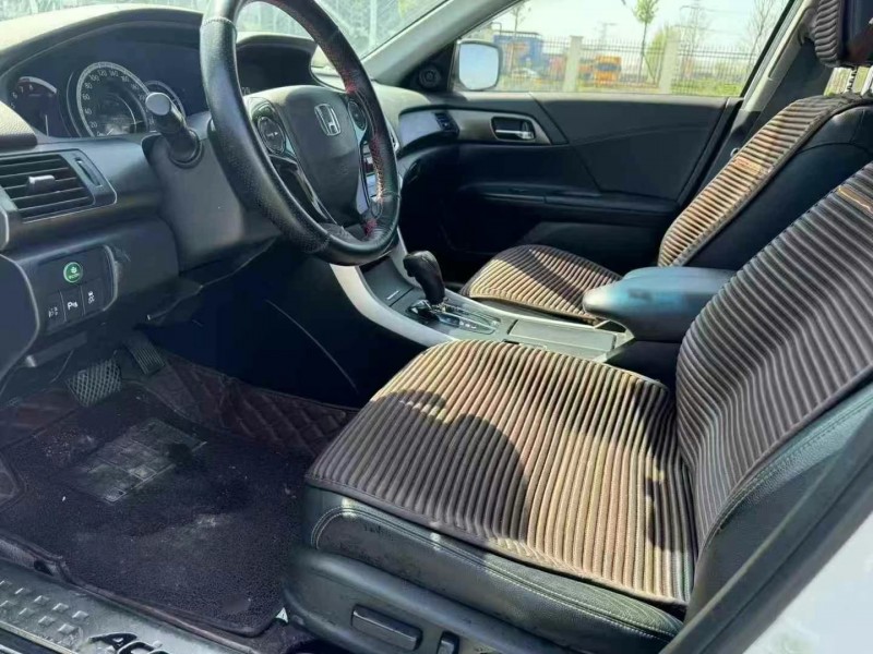 徐州15年本田雅阁5