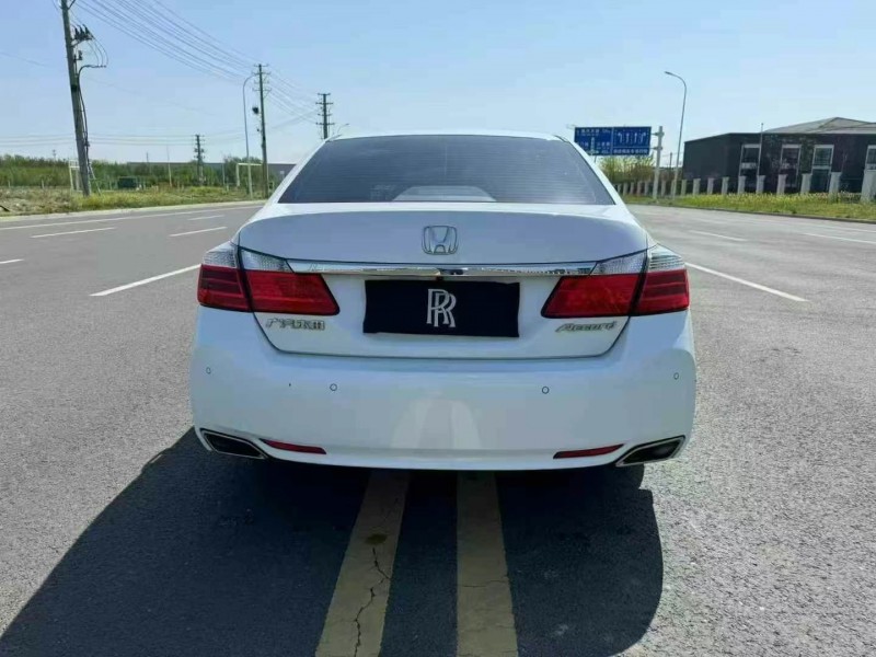 徐州15年本田雅阁9