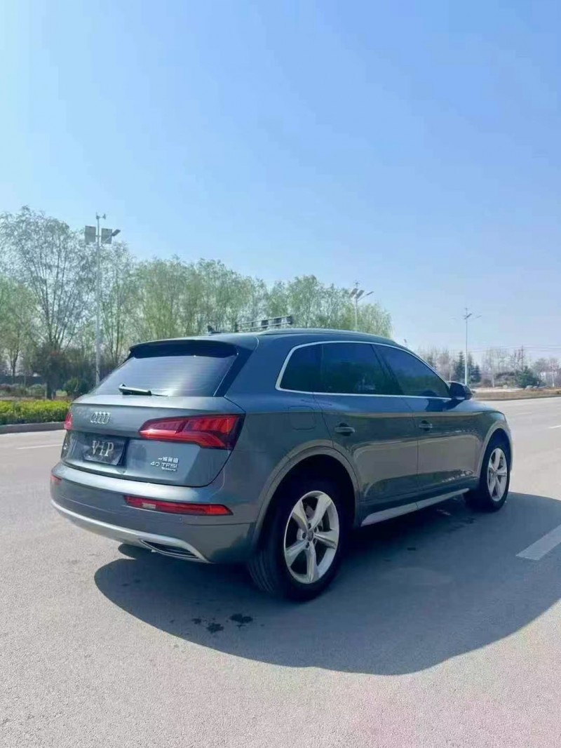 东营19年奥迪Q58