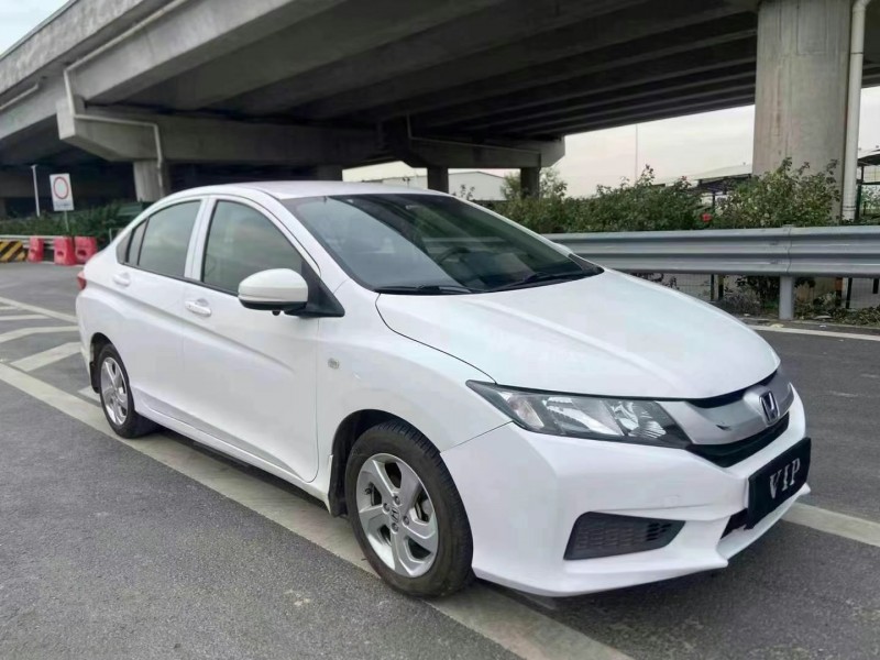 广州17年本田锋范2