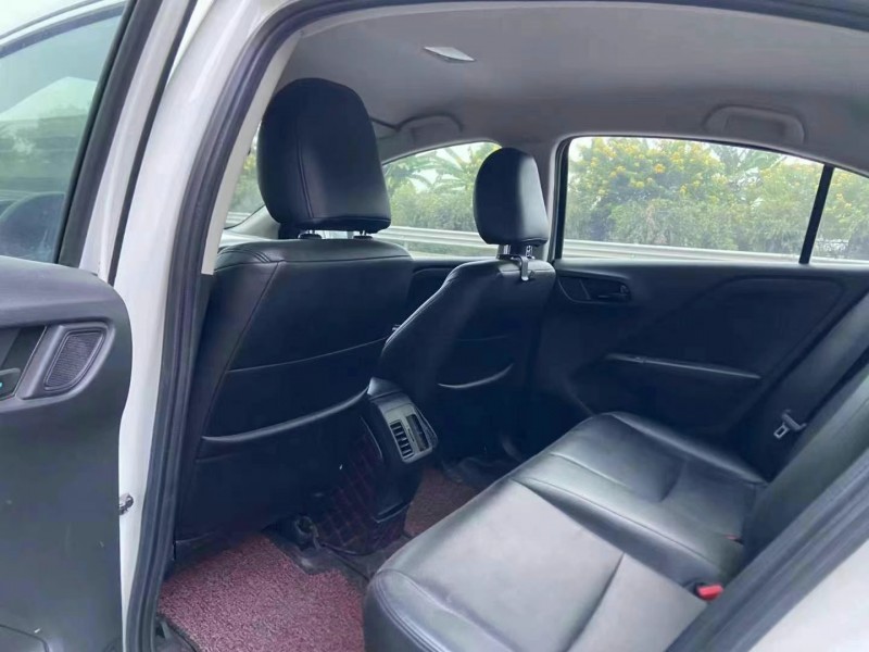 广州17年本田锋范8