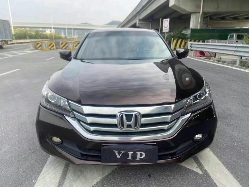 广州15年本田雅阁1