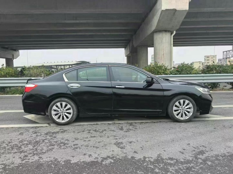 广州15年本田型格4