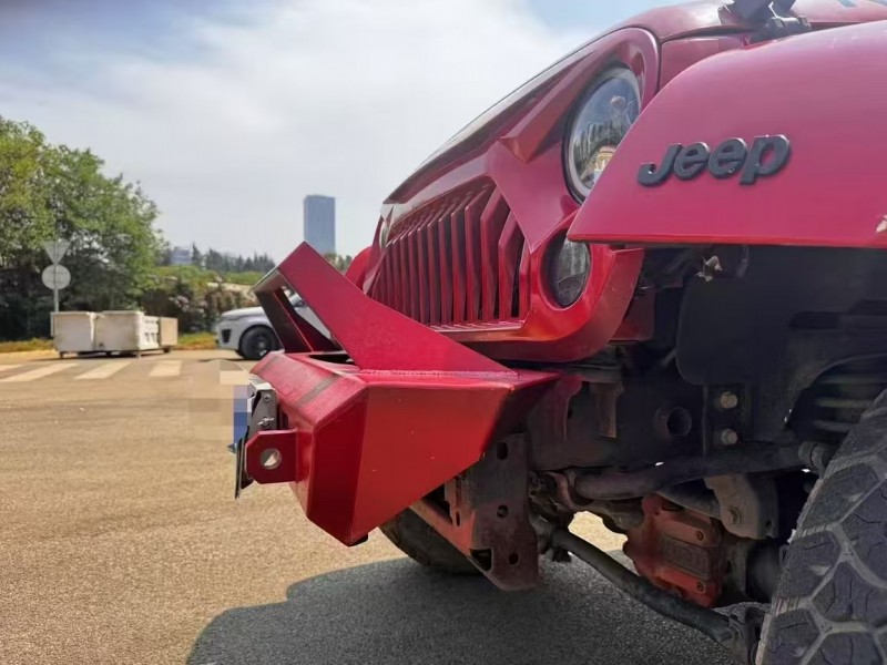 昆明14年Jeep牧馬人5