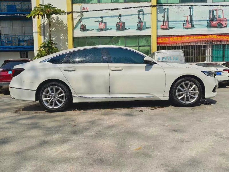 广州23年本田雅阁8