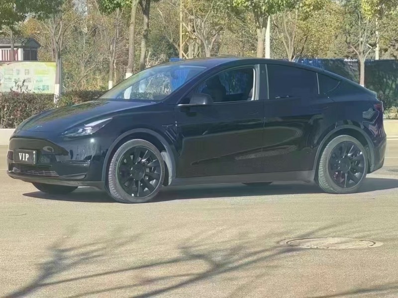 昆明23年特斯拉MODEL Y2
