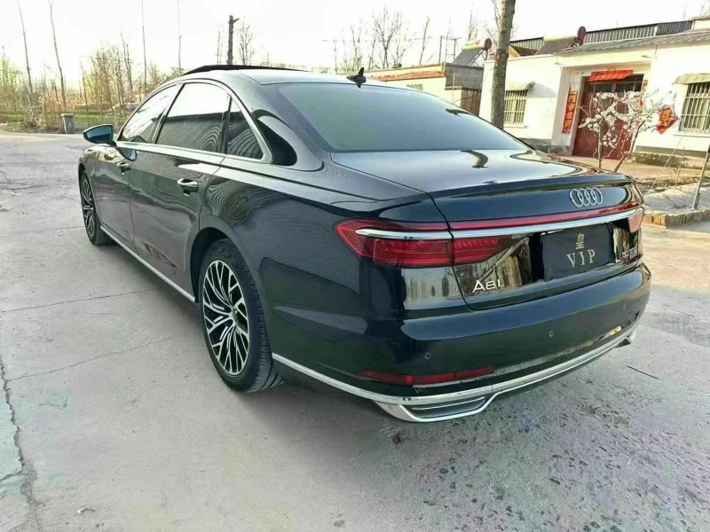 徐州19年奥迪A8L8