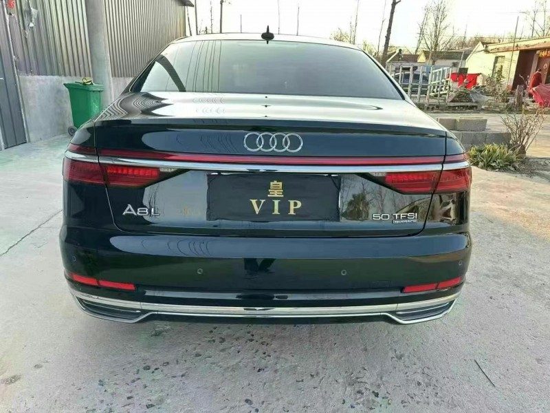 徐州19年奥迪A8L9