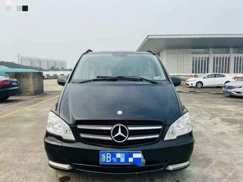 东莞14年奔驰威霆1