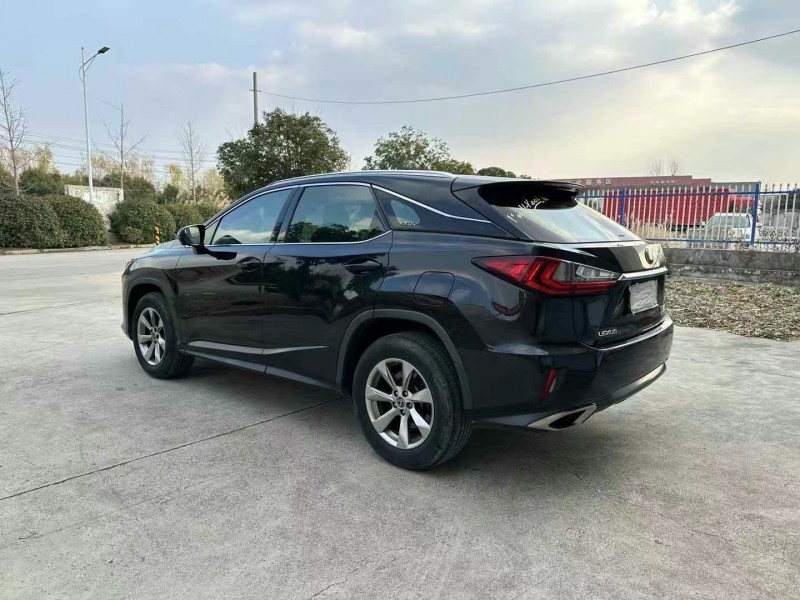 徐州18年雷克萨斯RX8