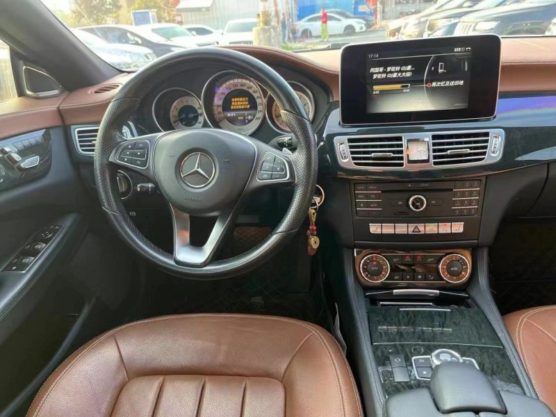 广州16年奔驰CLS8