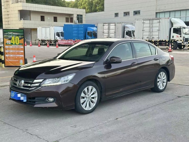 广州14年本田雅阁2