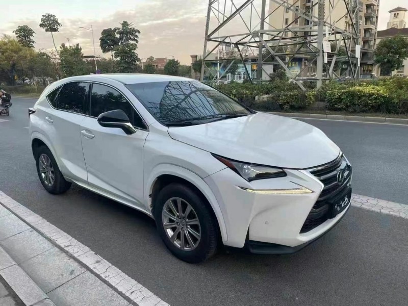 广州16年雷克萨斯NX2