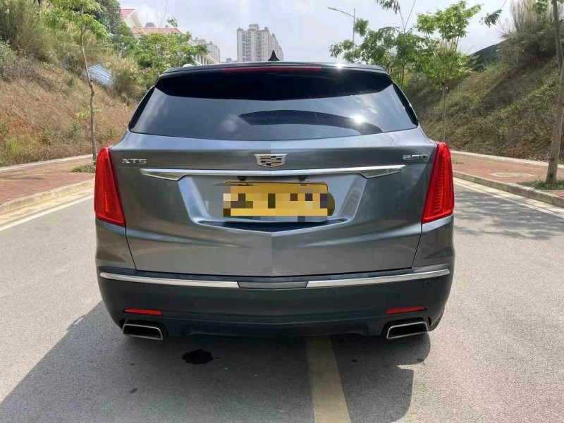 南寧19年凱迪拉克XT59
