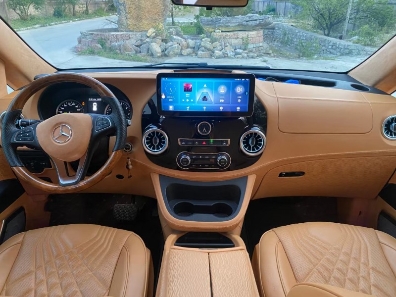 徐州22年奔驰威霆6