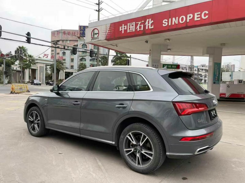 东莞19年奥迪Q58