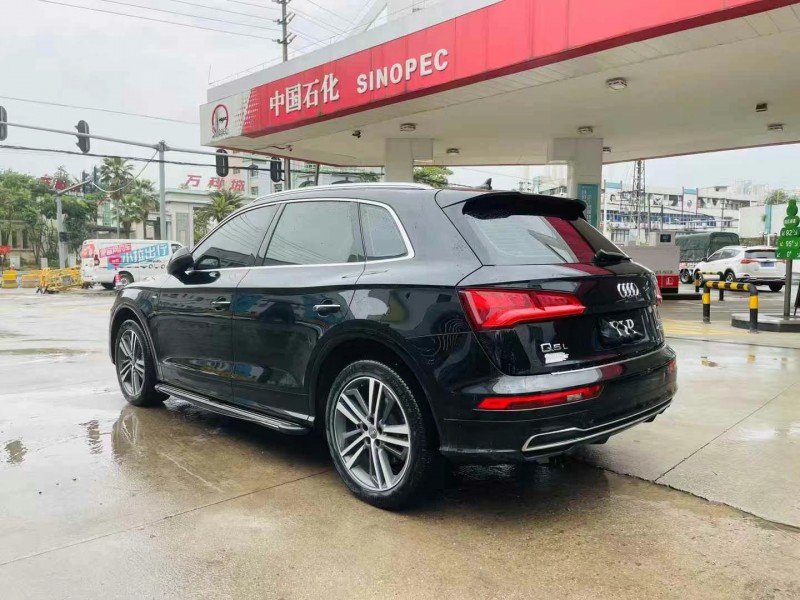 东莞20年奥迪Q57