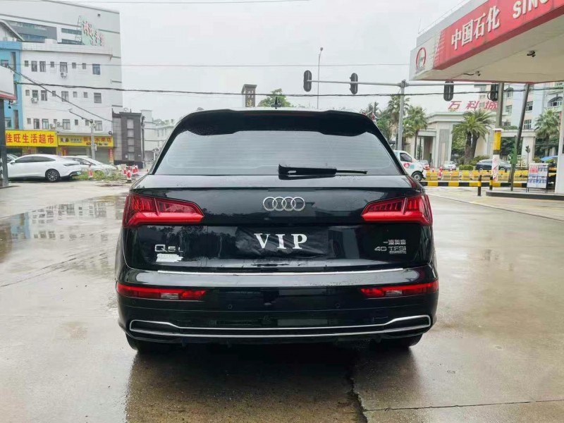 东莞20年奥迪Q58