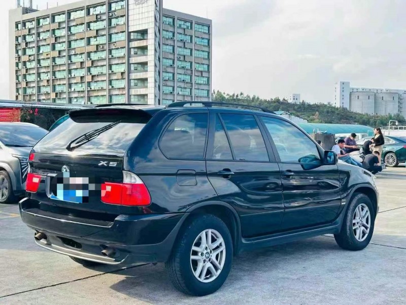 东莞06年宝马X58