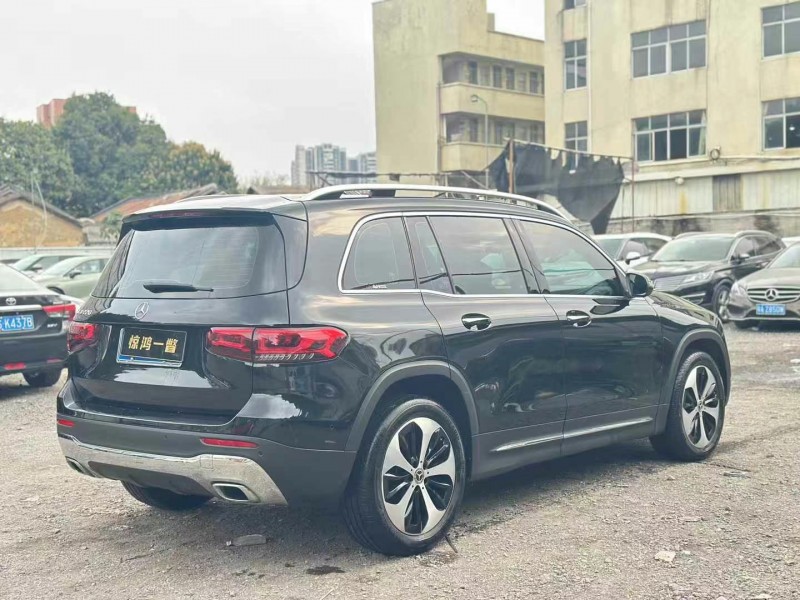 广州23年奔驰GLB8