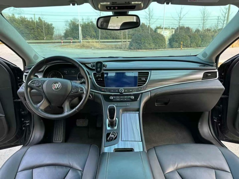 徐州22年别克君越5