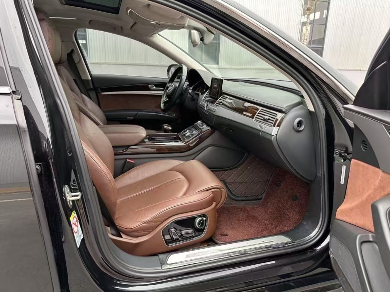 徐州18年奥迪A8L5