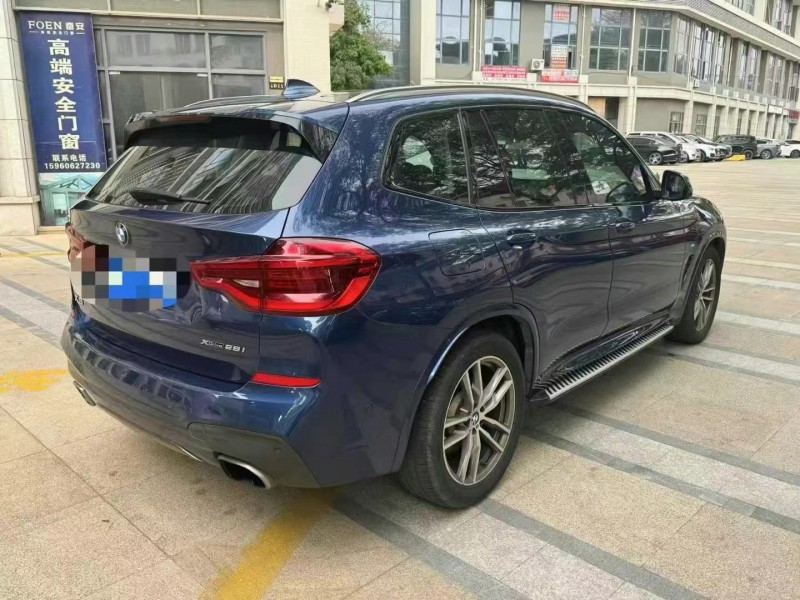 广州19年宝马X38