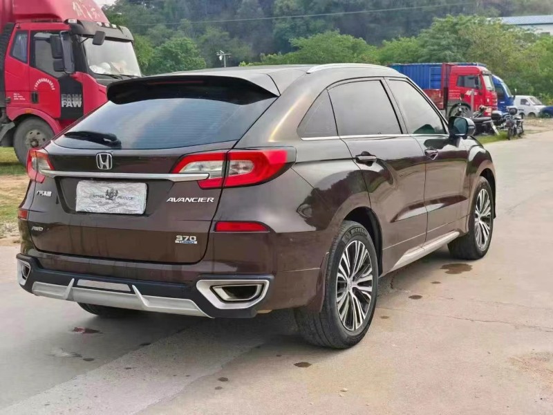 广州17年本田冠道3