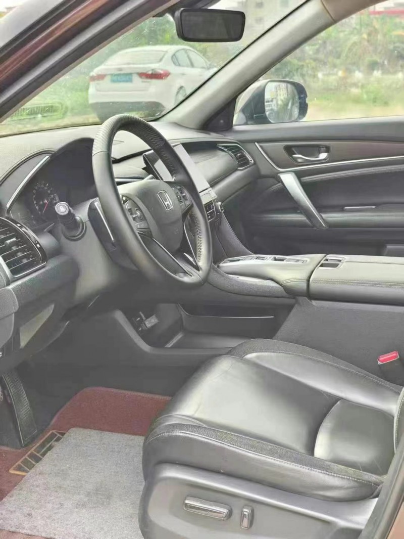 广州17年本田冠道5