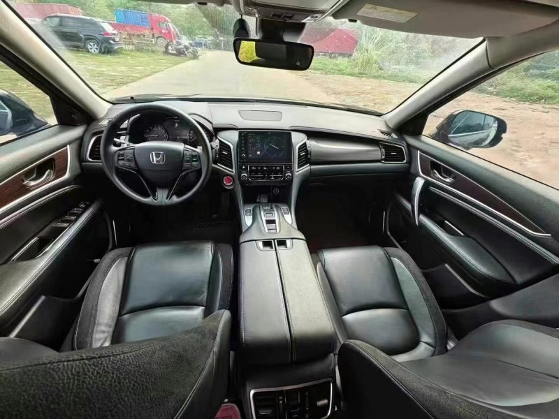 广州17年本田冠道7