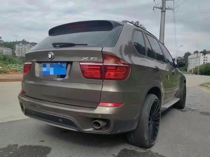 广州12年宝马X58