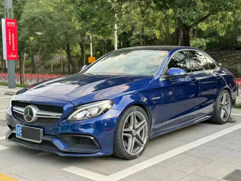 广州17年奔驰AMG3